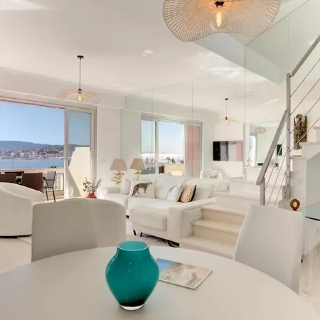 Апартаменты Magnifique Duplex, Croisette