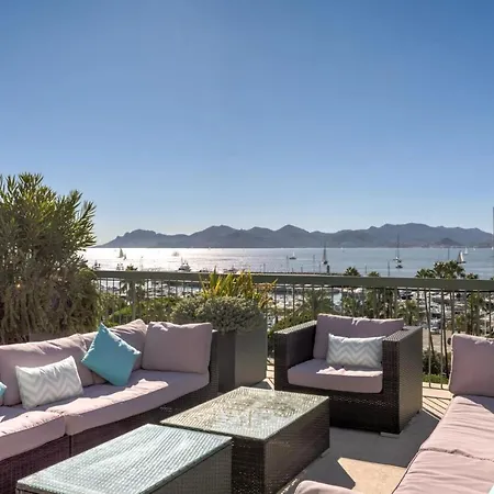 Magnifique Duplex, Croisette